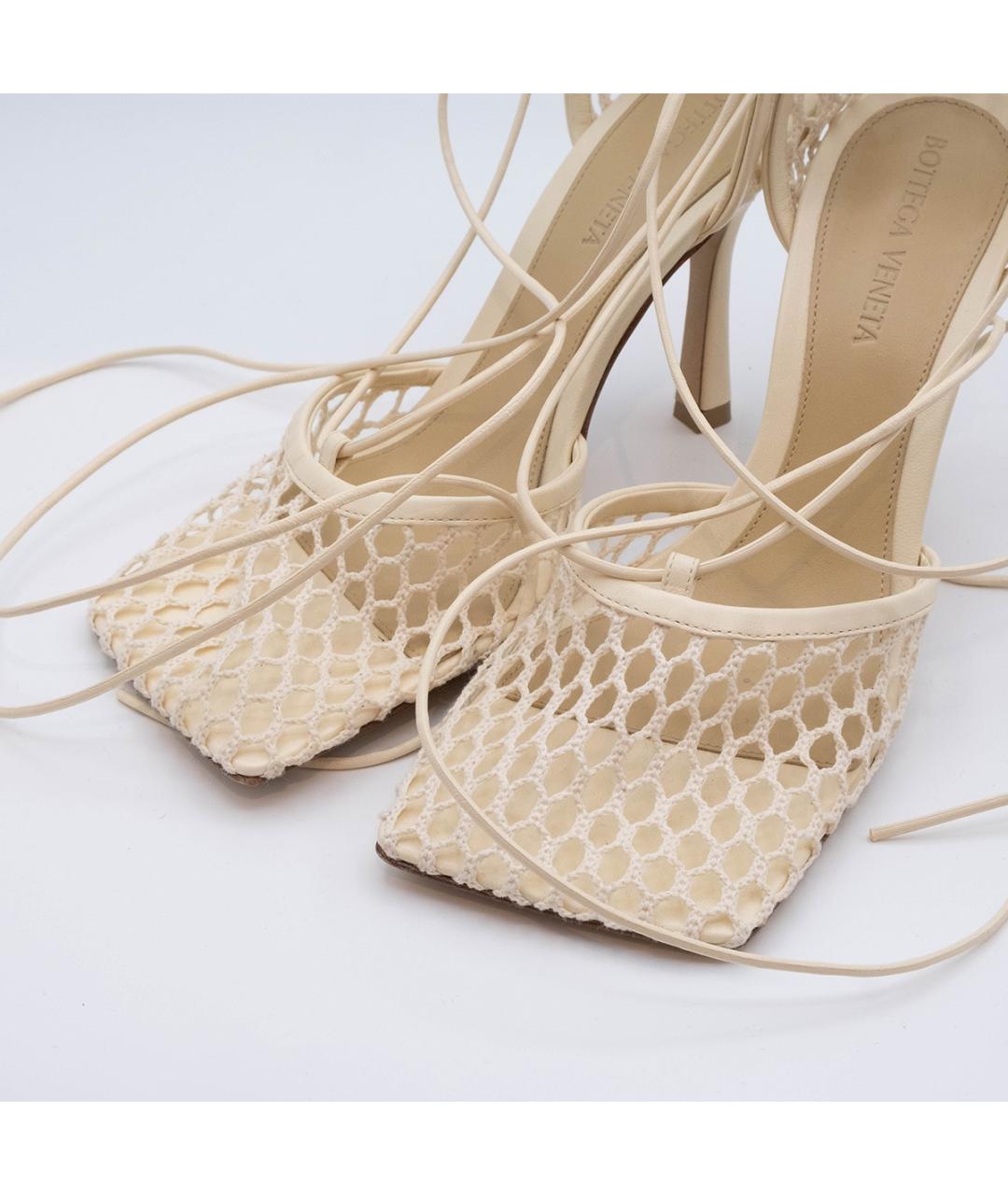 BOTTEGA VENETA Бежевые кожаные босоножки, фото 3