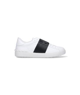 VALENTINO Низкие кроссовки / кеды