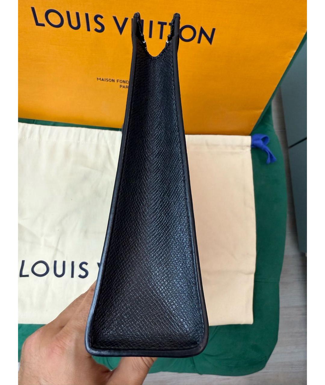 LOUIS VUITTON Черная кожаная барсетка, фото 8