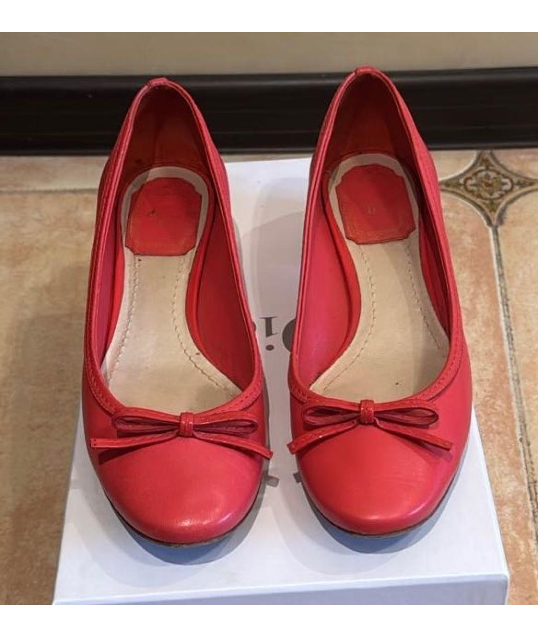 CHRISTIAN DIOR Коралловые кожаные туфли, фото 2