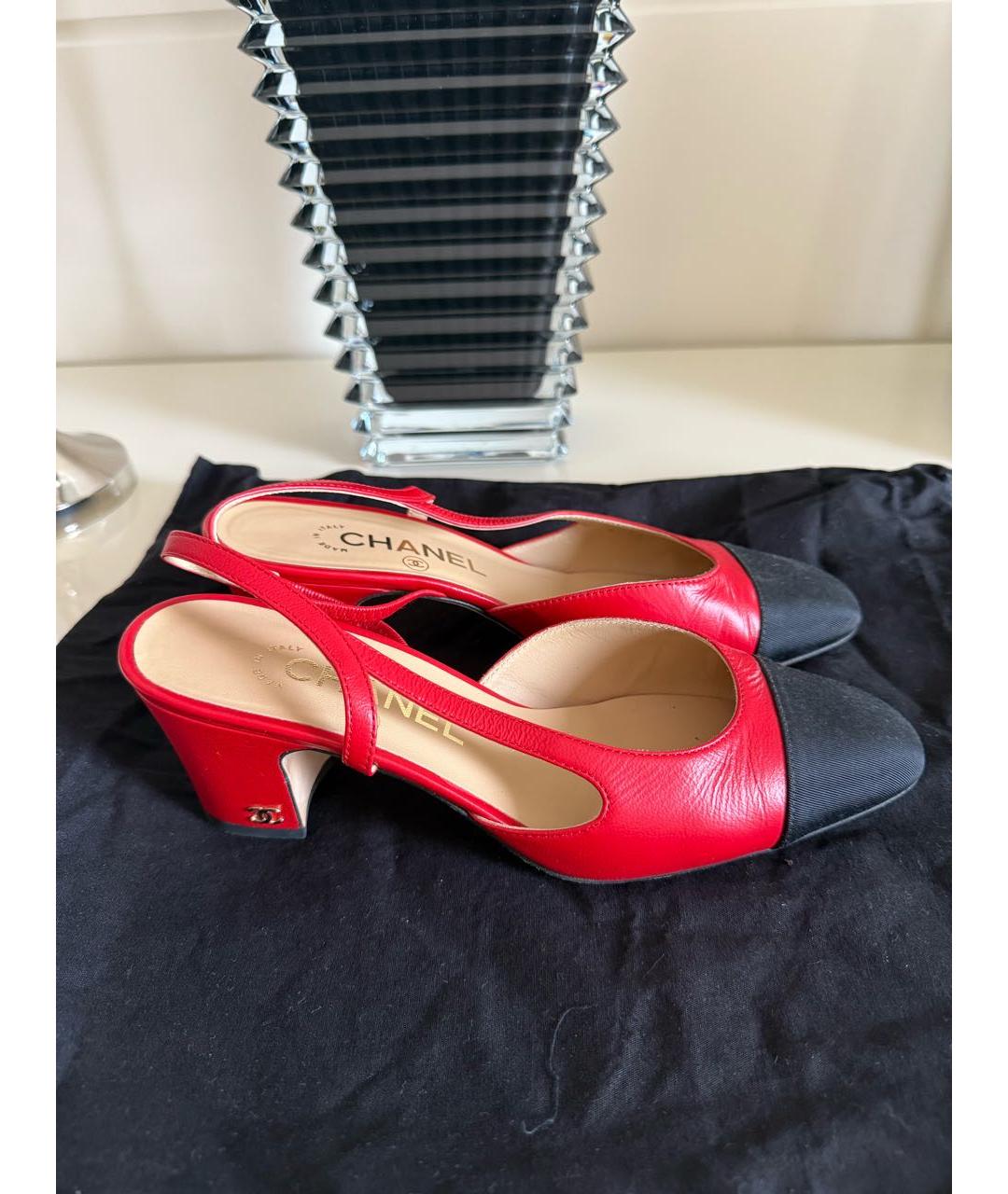 CHANEL Красные кожаные лодочки на низком каблуке, фото 5
