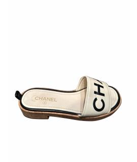 CHANEL Шлепанцы