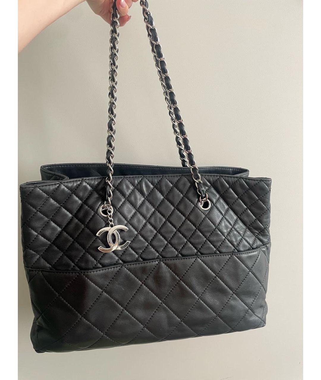 CHANEL Черная кожаная сумка тоут, фото 9