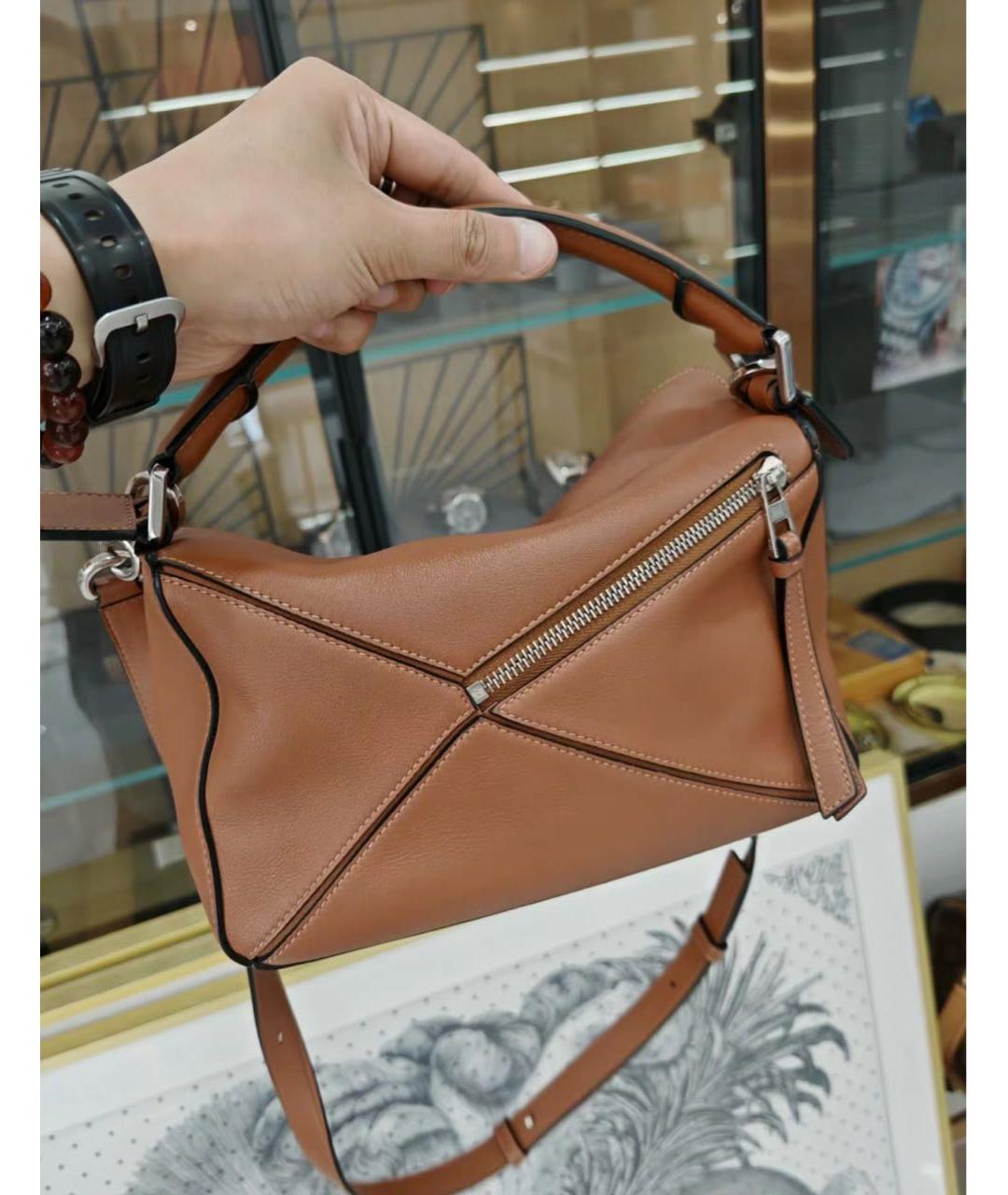 LOEWE Коричневая кожаная сумка через плечо, фото 3