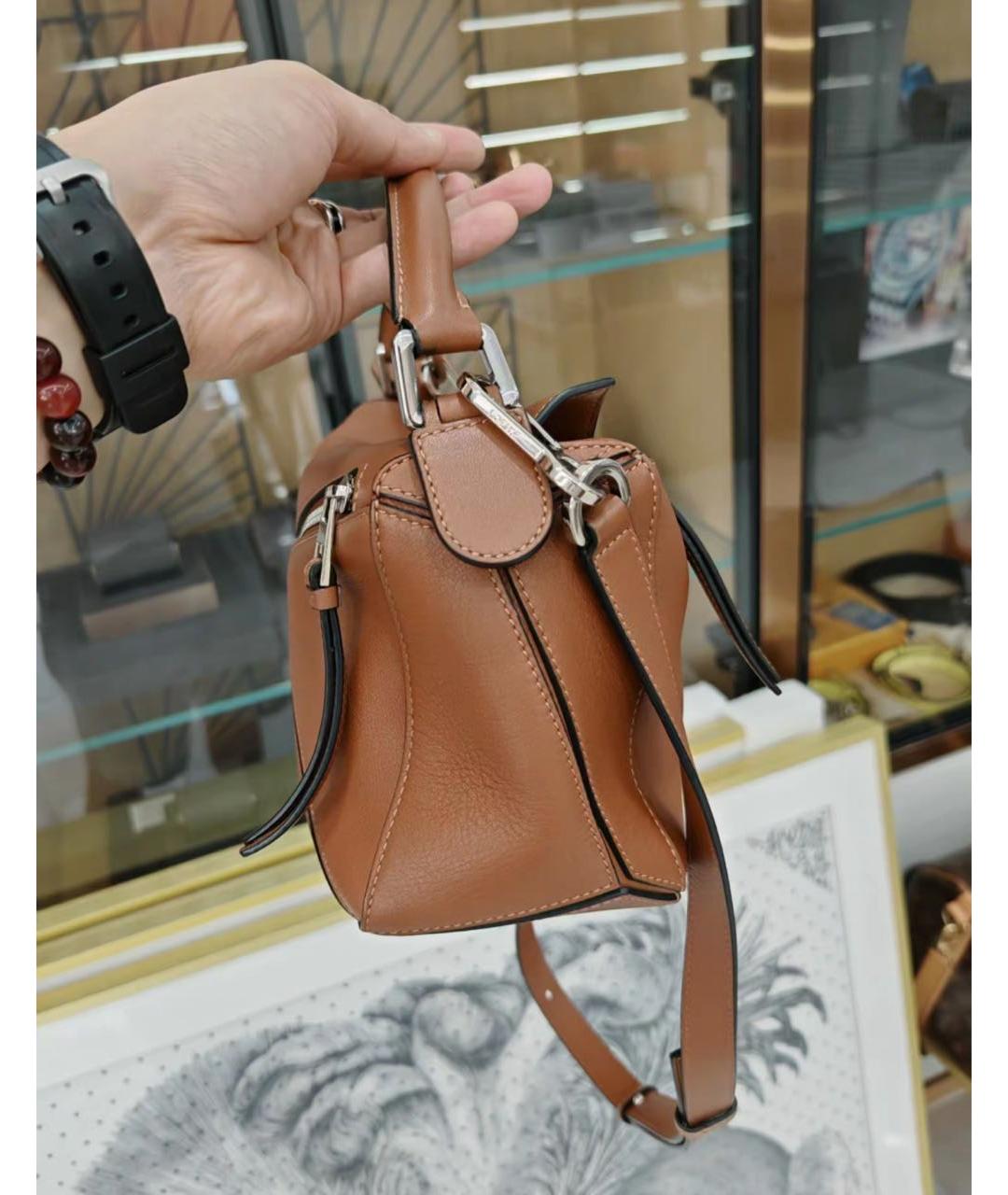 LOEWE Коричневая кожаная сумка через плечо, фото 5