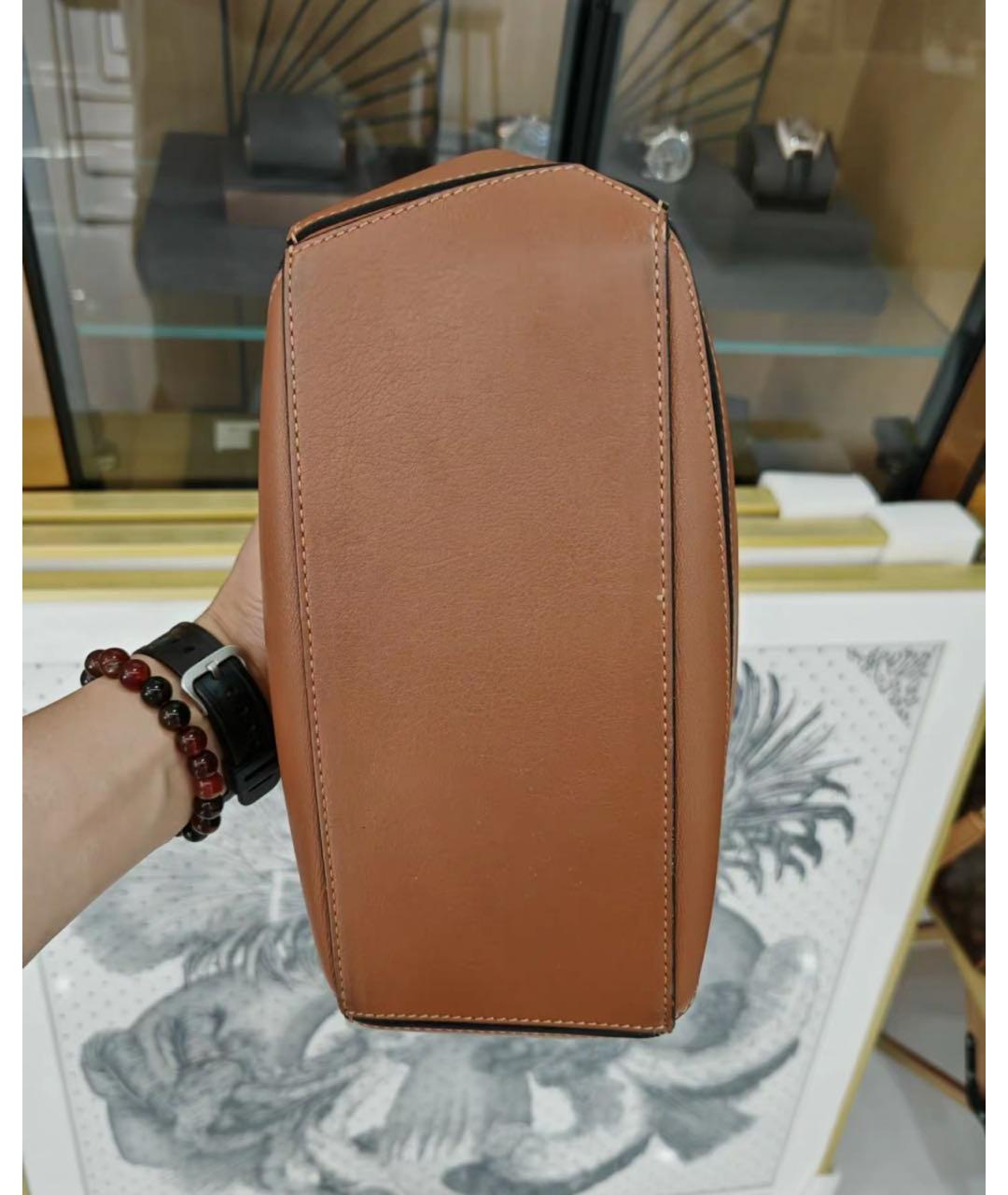 LOEWE Коричневая кожаная сумка через плечо, фото 4