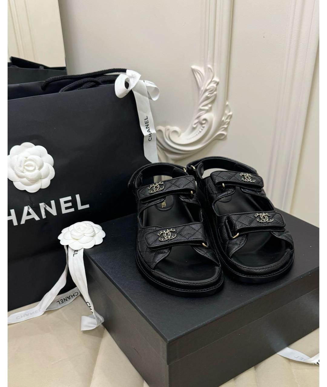 CHANEL Черные кожаные сандалии, фото 2