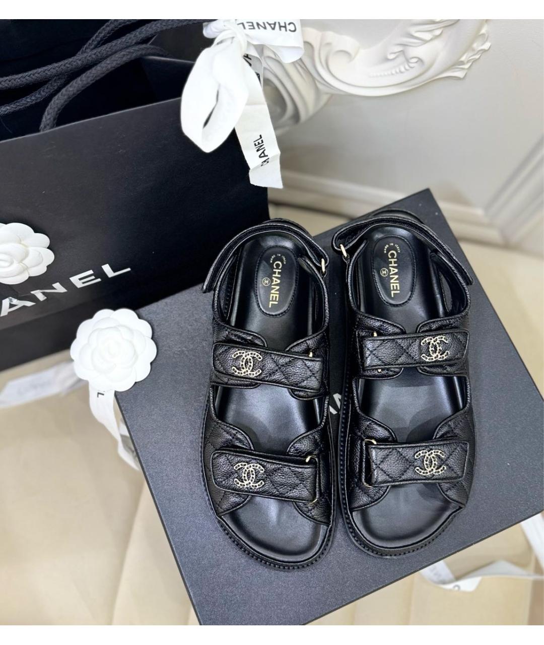 CHANEL Черные кожаные сандалии, фото 3