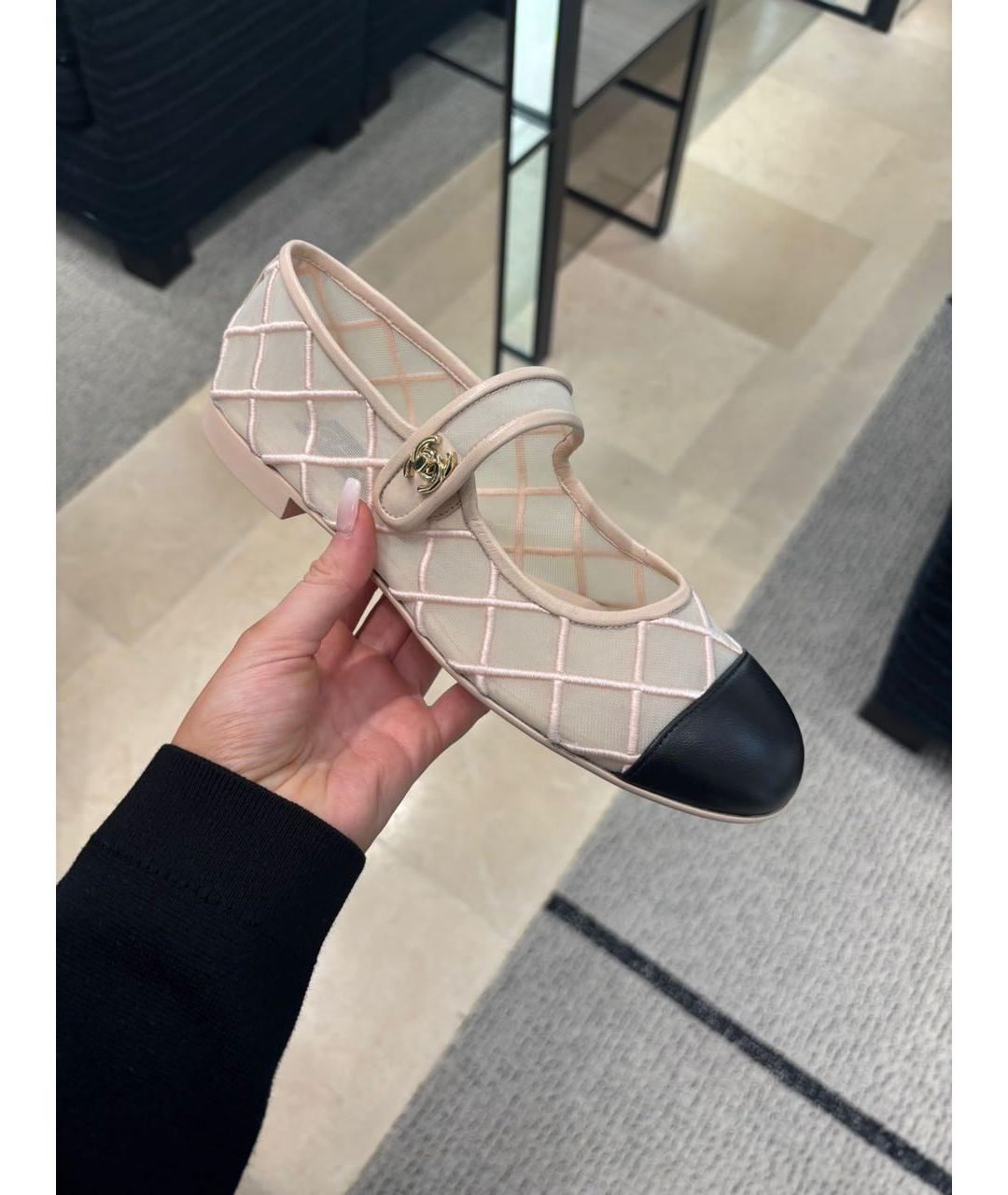 CHANEL Бежевые кожаные туфли, фото 2
