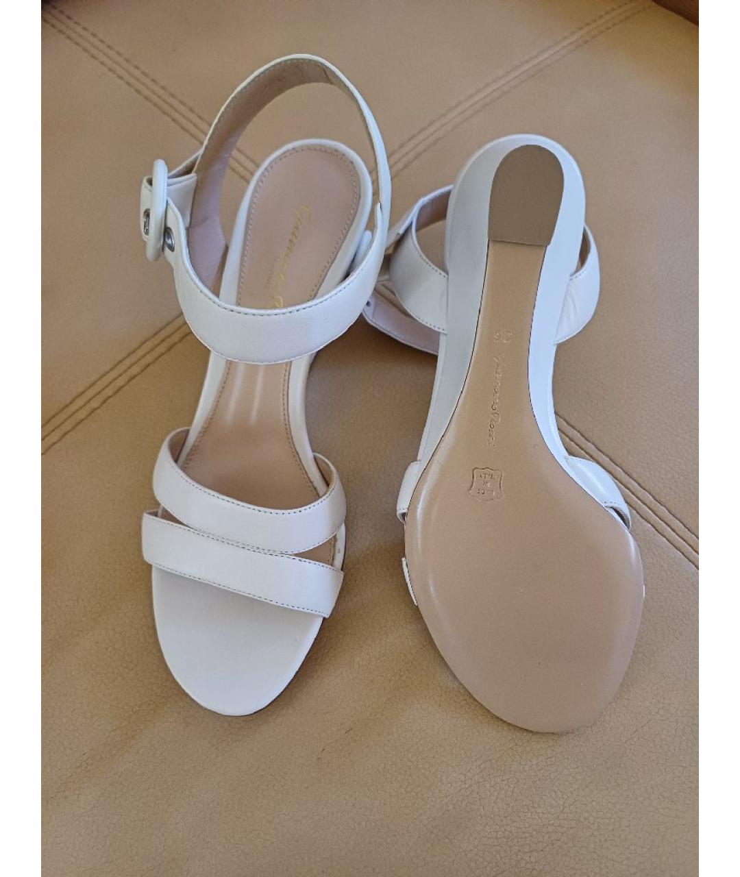 GIANVITO ROSSI Белые кожаные босоножки, фото 8