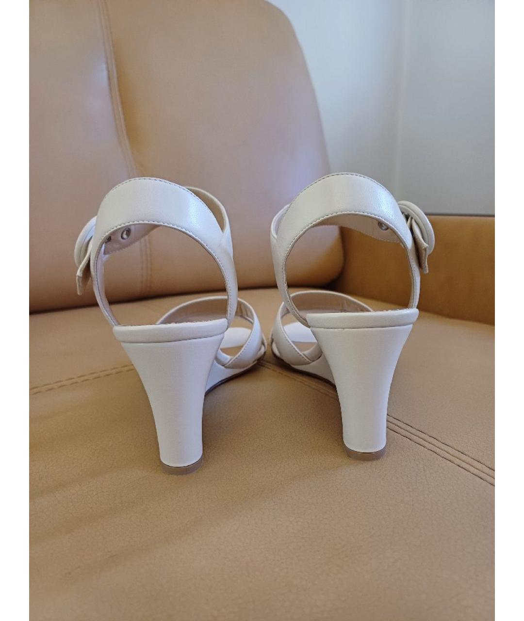 GIANVITO ROSSI Белые кожаные босоножки, фото 7