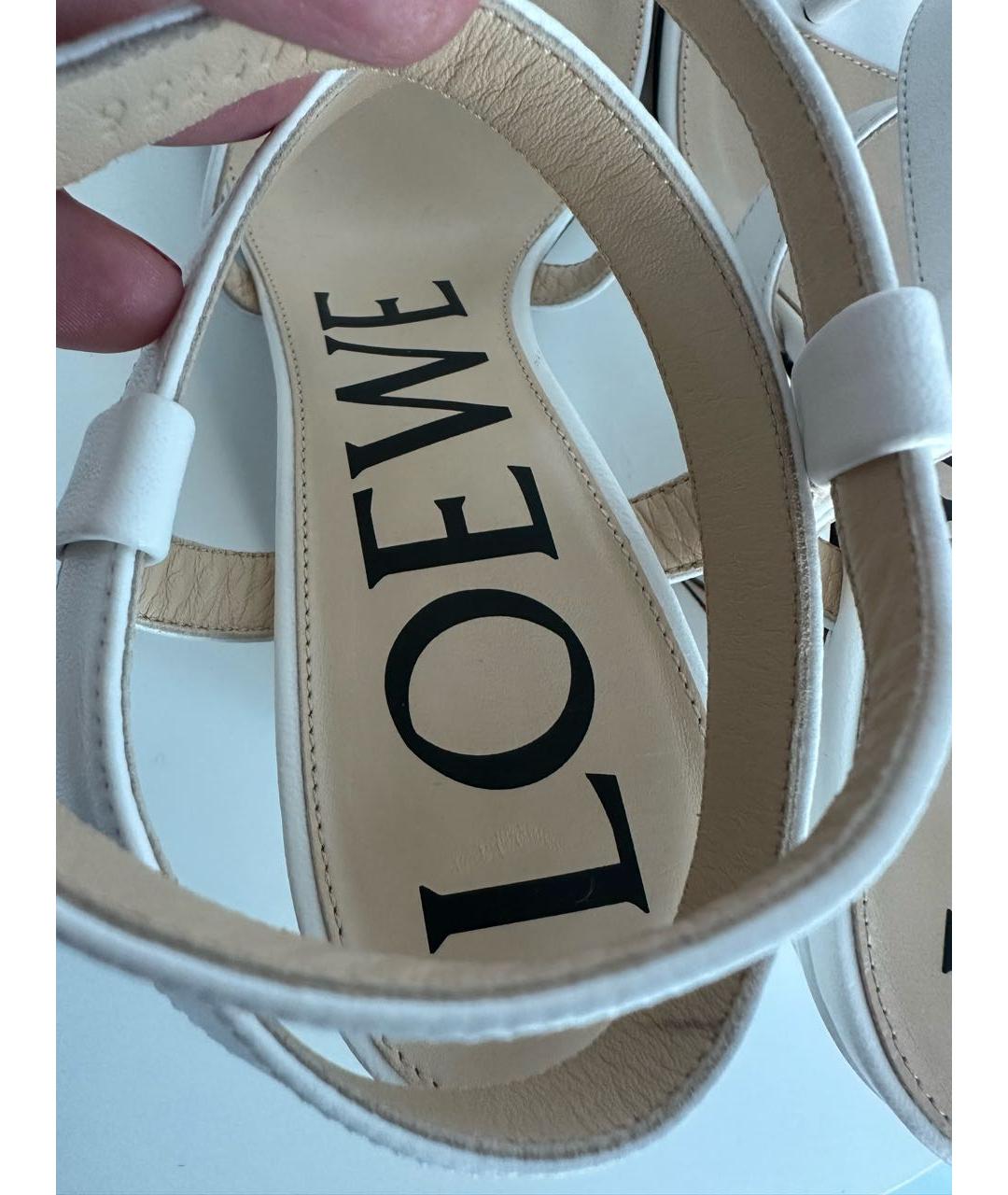 LOEWE Белые кожаные босоножки, фото 5