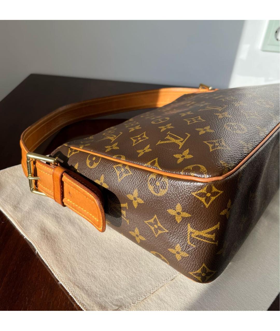 LOUIS VUITTON Коричневая сумка с короткими ручками, фото 6