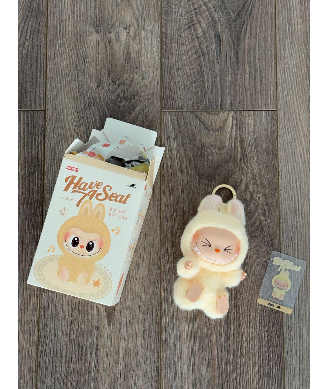 Labubu Бежевый брелок, фото 3