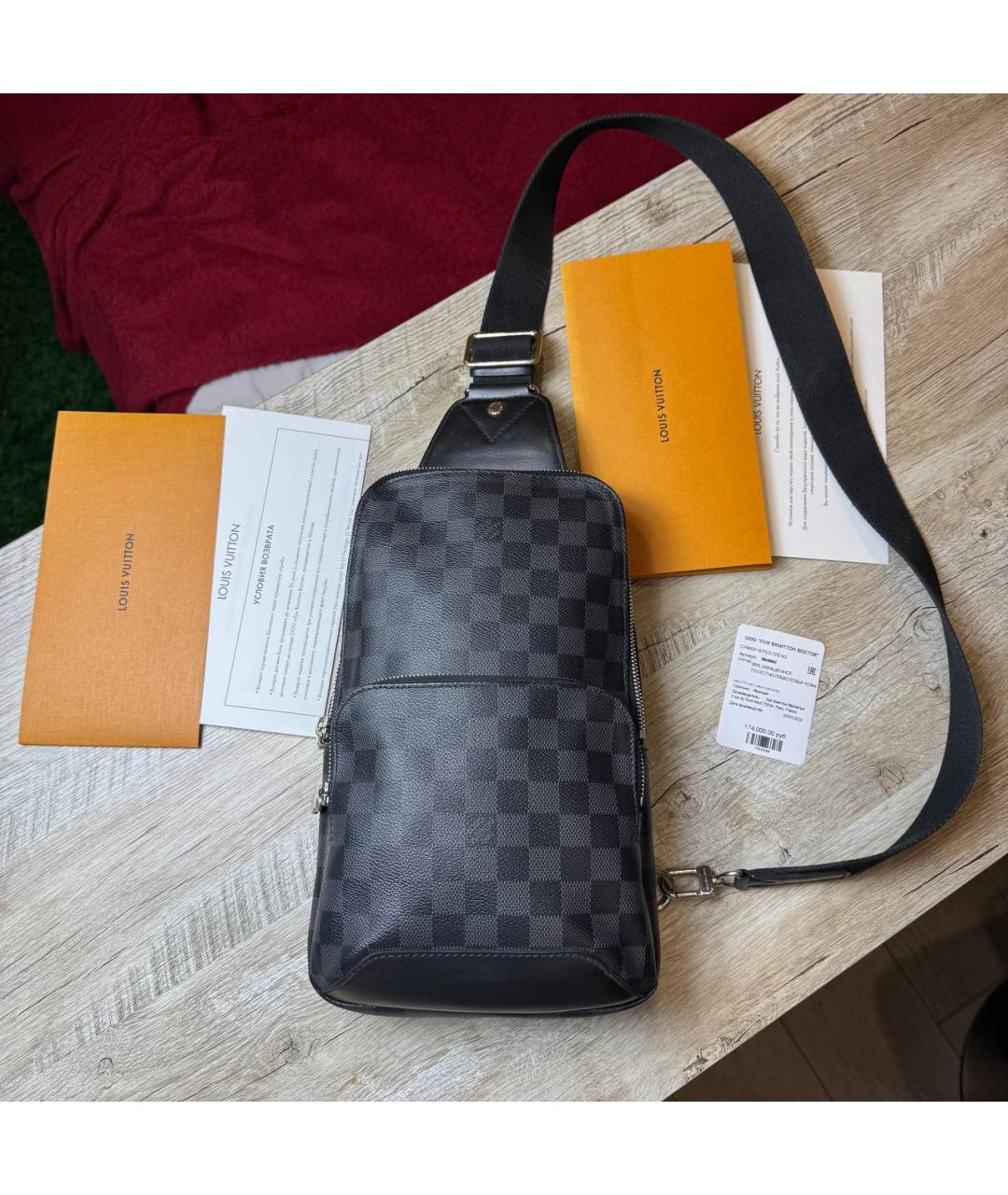 LOUIS VUITTON Черная кожаная сумка на плечо, фото 10