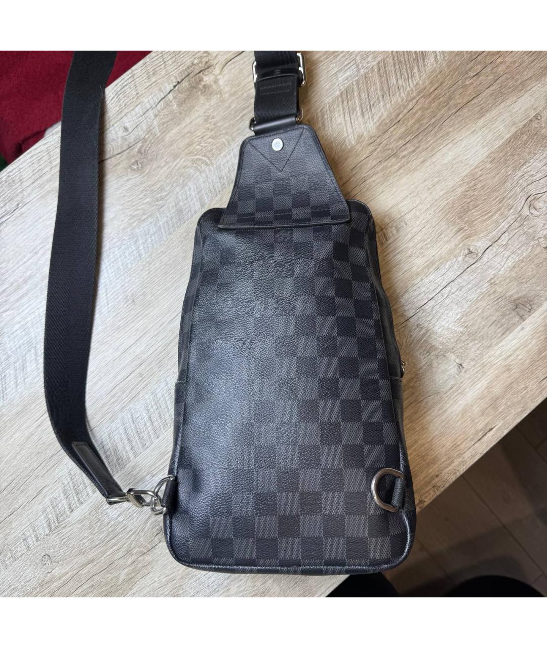 LOUIS VUITTON Черная кожаная сумка на плечо, фото 3