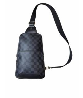 LOUIS VUITTON Сумка на плечо
