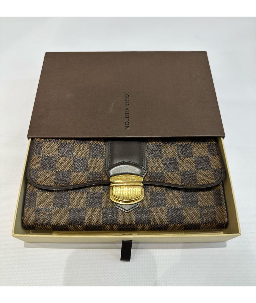 LOUIS VUITTON Коричневый кожаный кошелек, фото 8