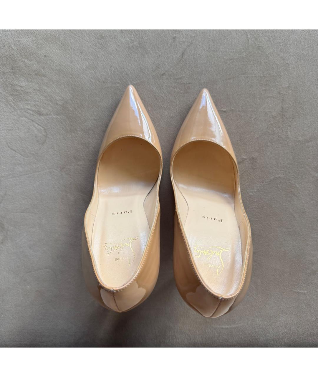 CHRISTIAN LOUBOUTIN Бежевые туфли из лакированной кожи, фото 3