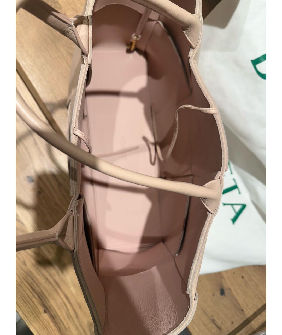 BOTTEGA VENETA Розовая кожаная сумка с короткими ручками, фото 5