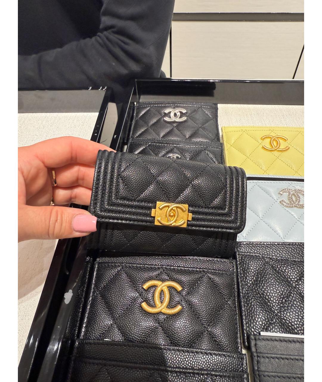 CHANEL Черный кожаный кардхолдер, фото 8