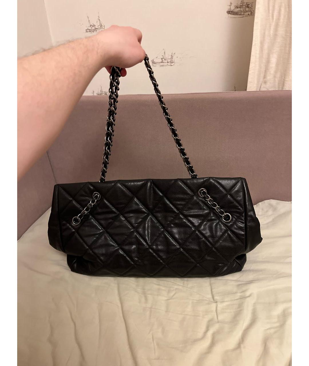 CHANEL Черная кожаная сумка тоут, фото 3