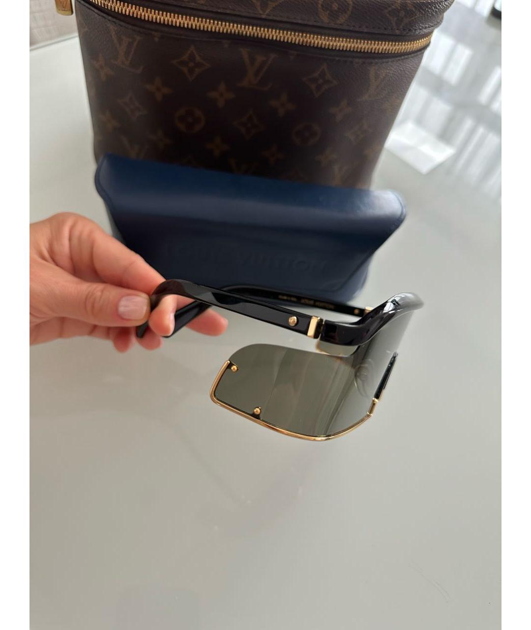LOUIS VUITTON Антрацитовые пластиковые солнцезащитные очки, фото 7