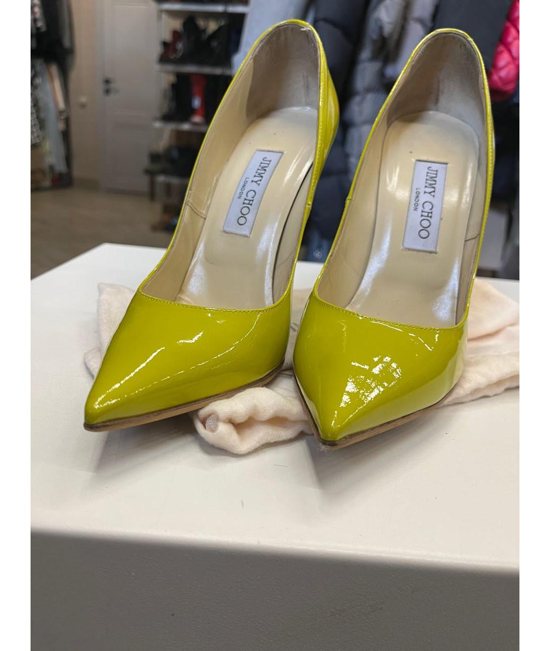 JIMMY CHOO Желтые туфли из лакированной кожи, фото 9