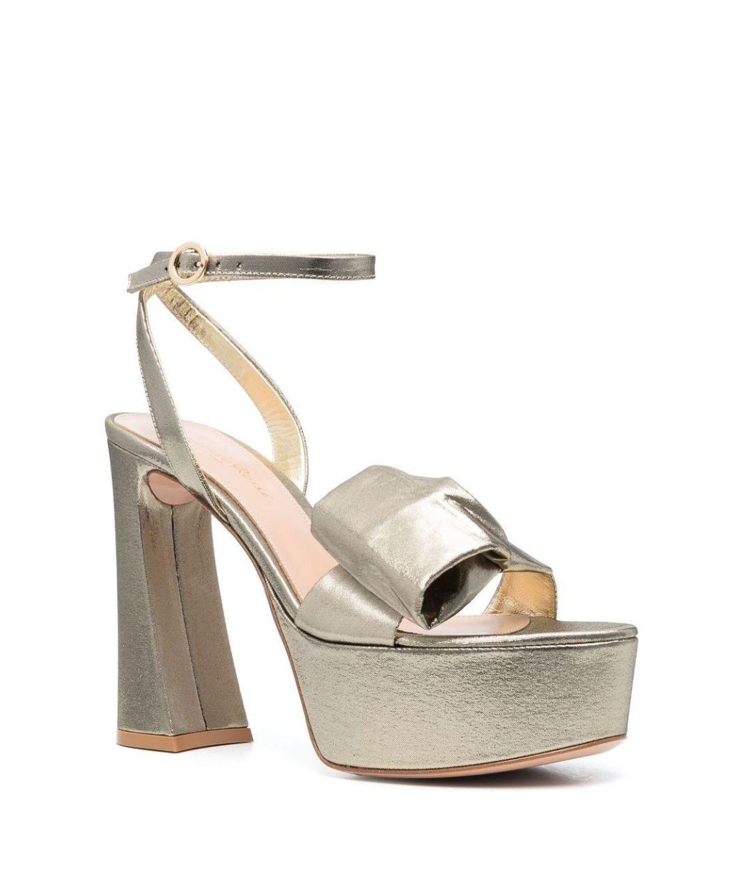 GIANVITO ROSSI Золотые бархатные босоножки, фото 2