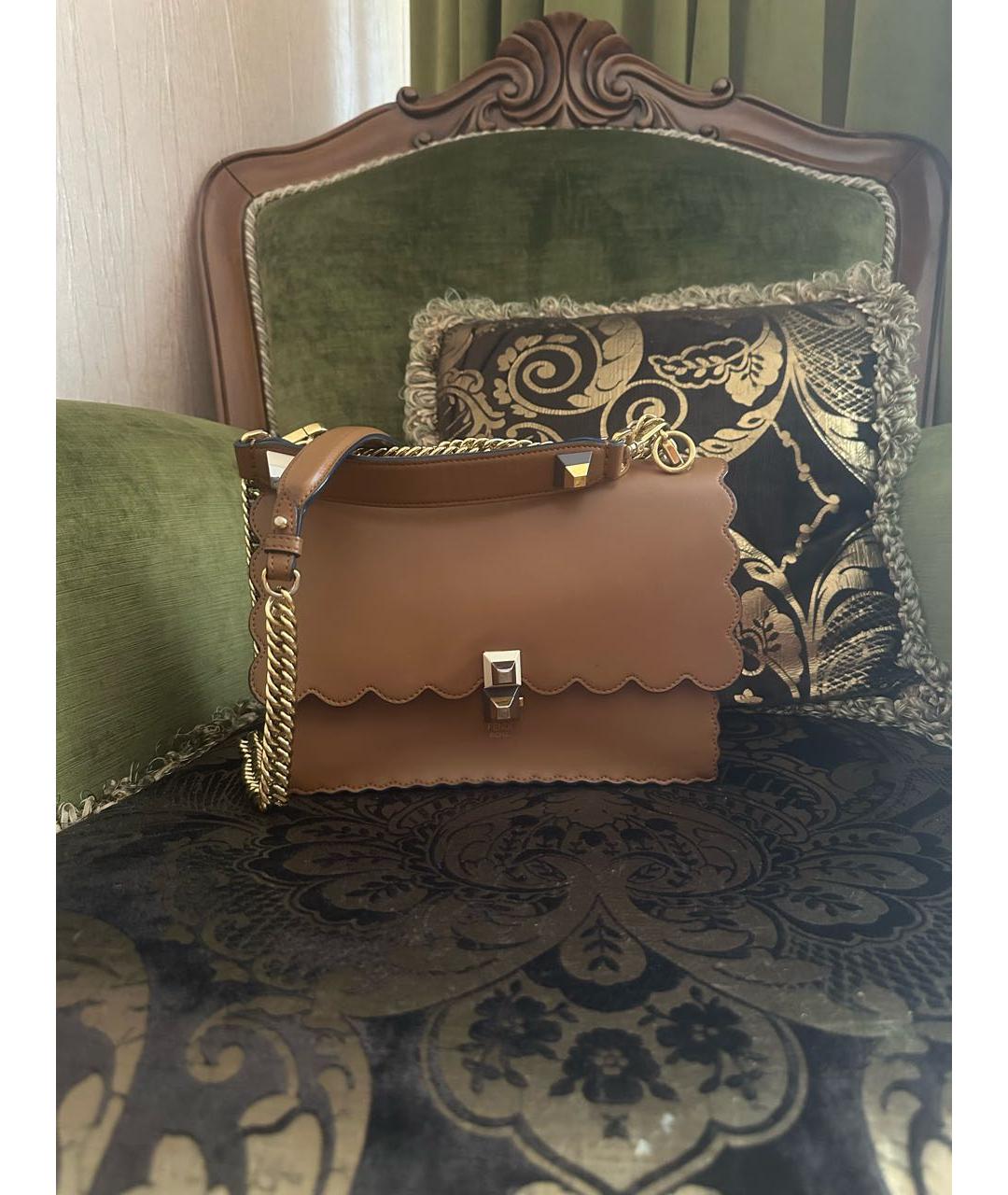 FENDI Коричневая кожаная сумка с короткими ручками, фото 3