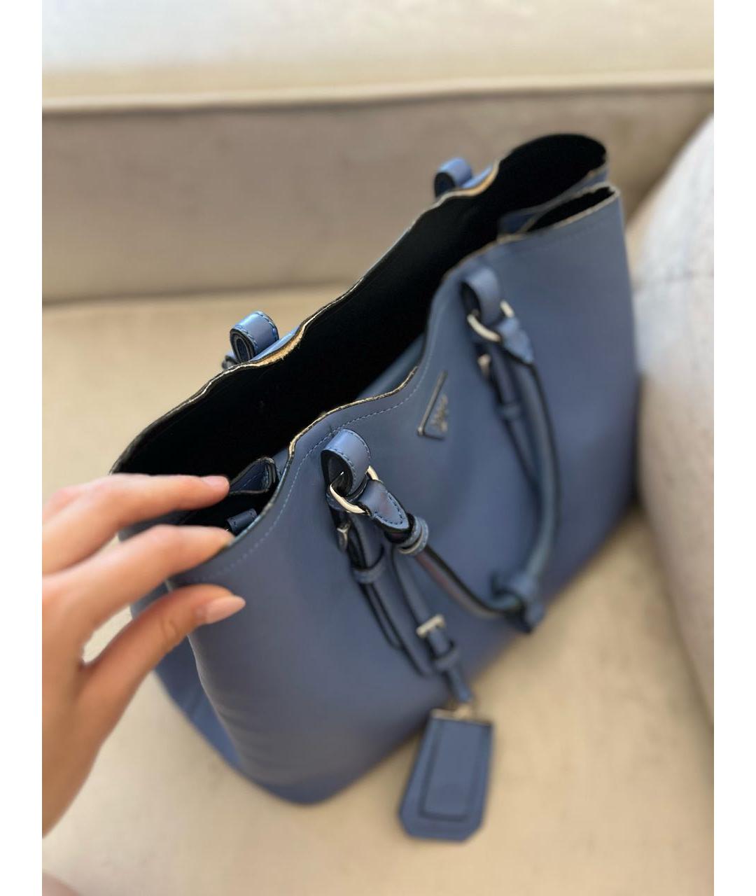 PRADA Голубая кожаная сумка тоут, фото 4