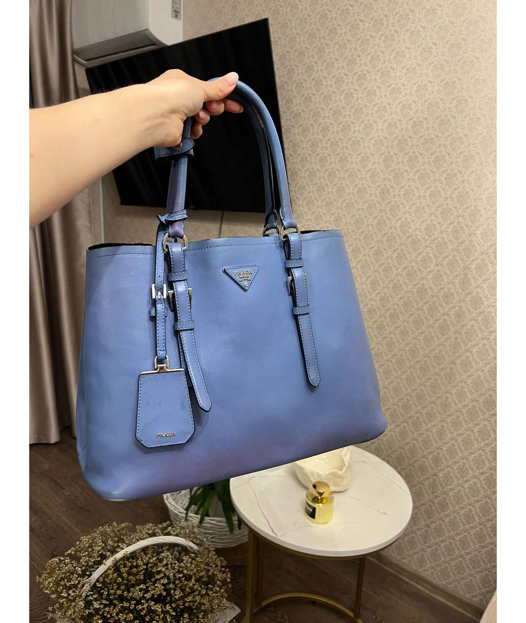 PRADA Голубая кожаная сумка тоут, фото 5