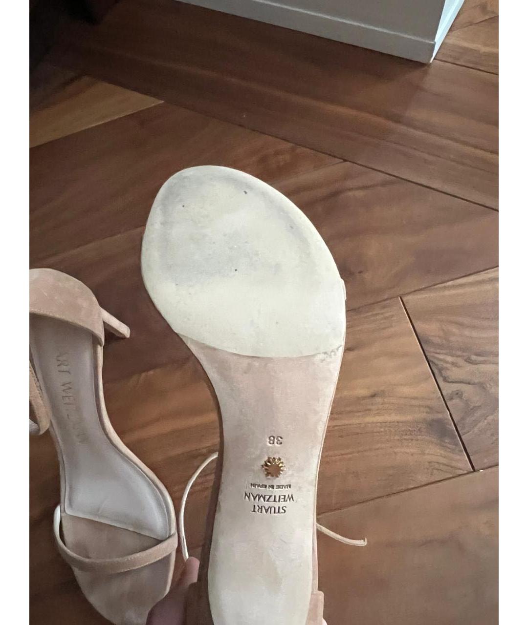 STUART WEITZMAN Бежевые замшевые босоножки, фото 3