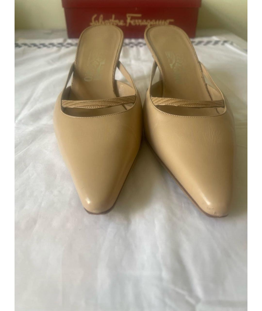 FERRAGAMO Бежевые кожаные мюли, фото 7