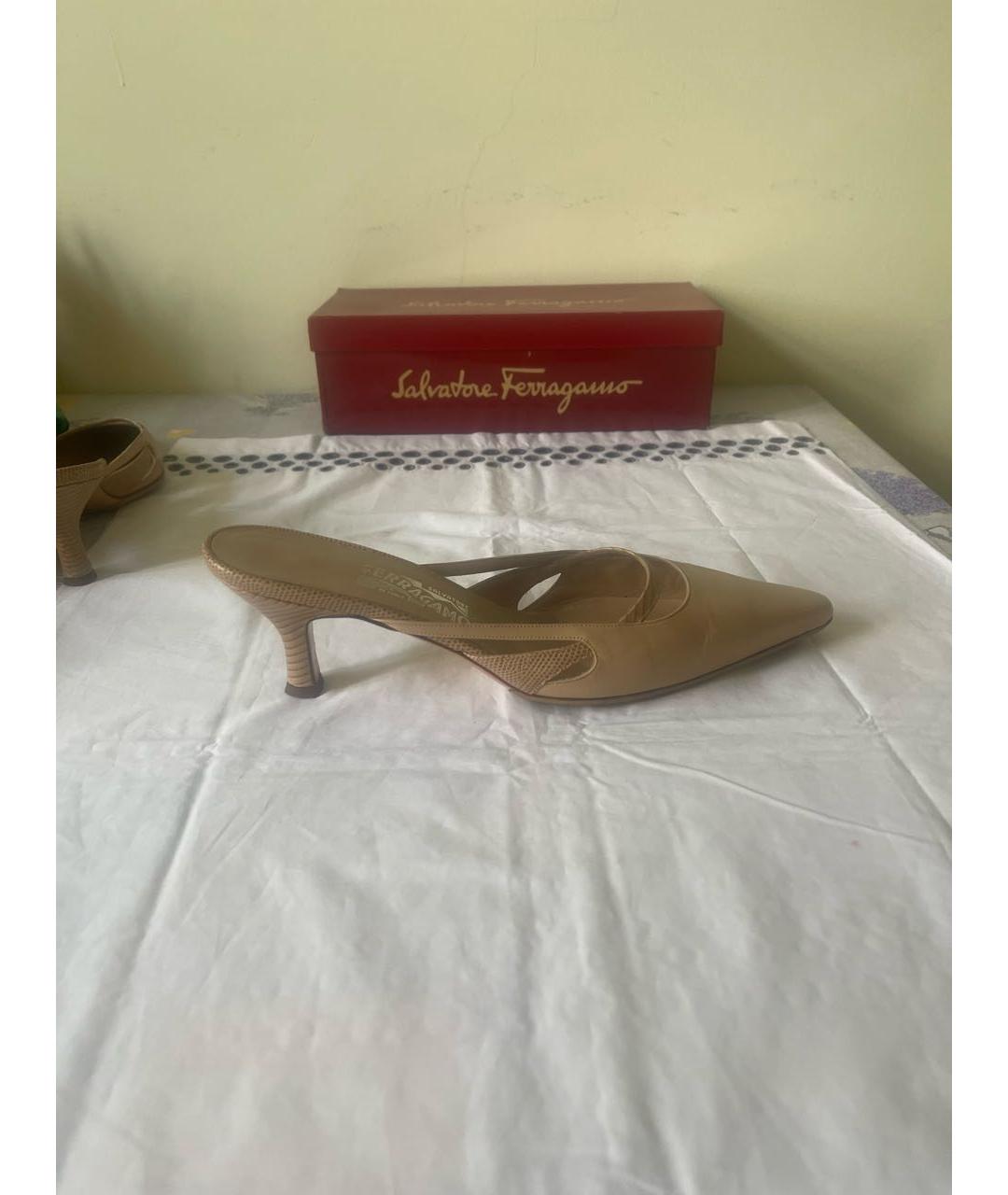 FERRAGAMO Бежевые кожаные мюли, фото 9
