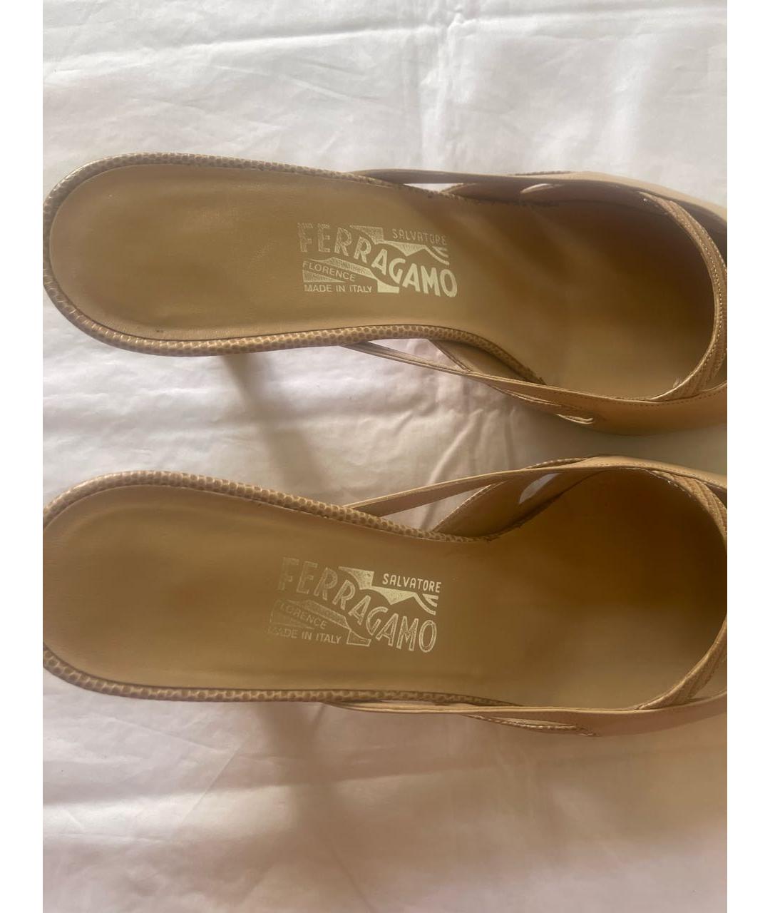 FERRAGAMO Бежевые кожаные мюли, фото 6