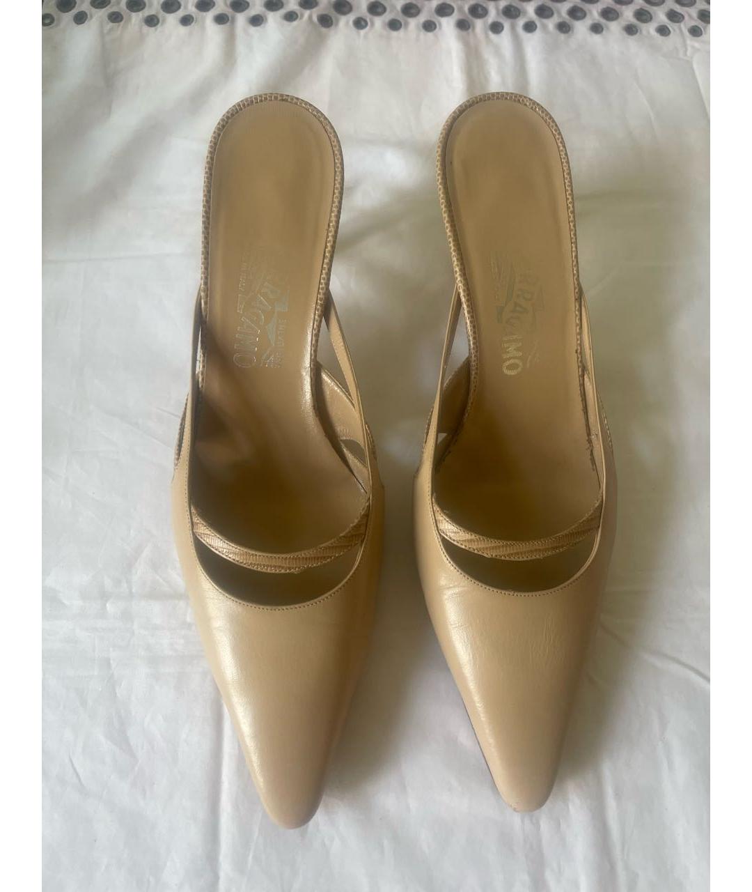 FERRAGAMO Бежевые кожаные мюли, фото 2