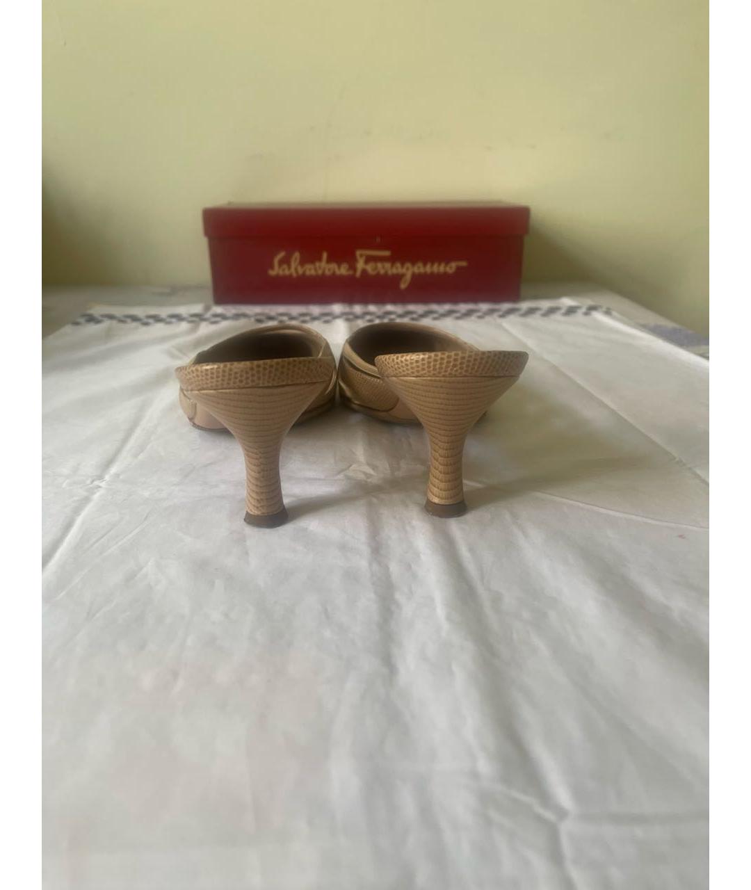 FERRAGAMO Бежевые кожаные мюли, фото 4