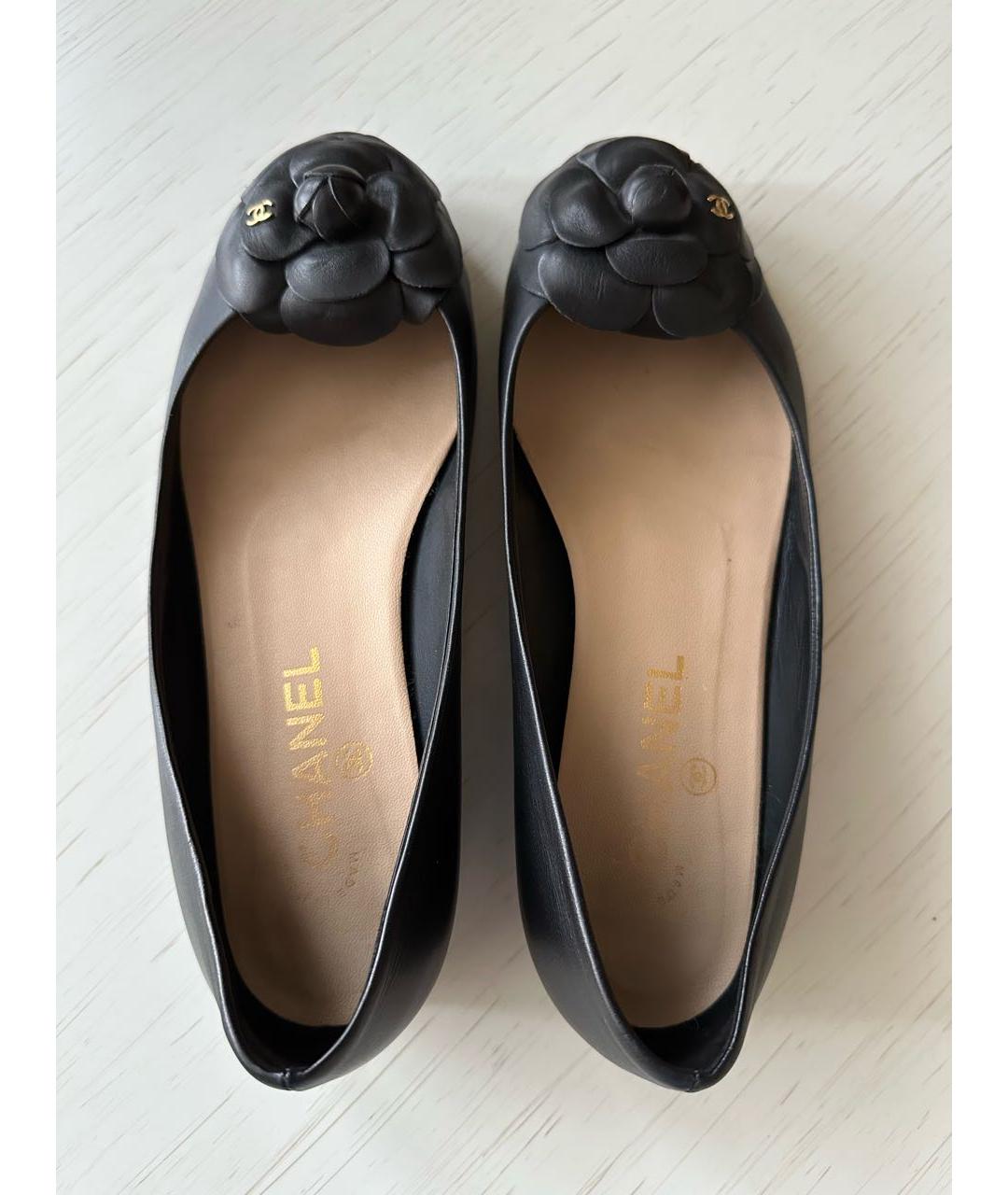 CHANEL Черные кожаные балетки, фото 2