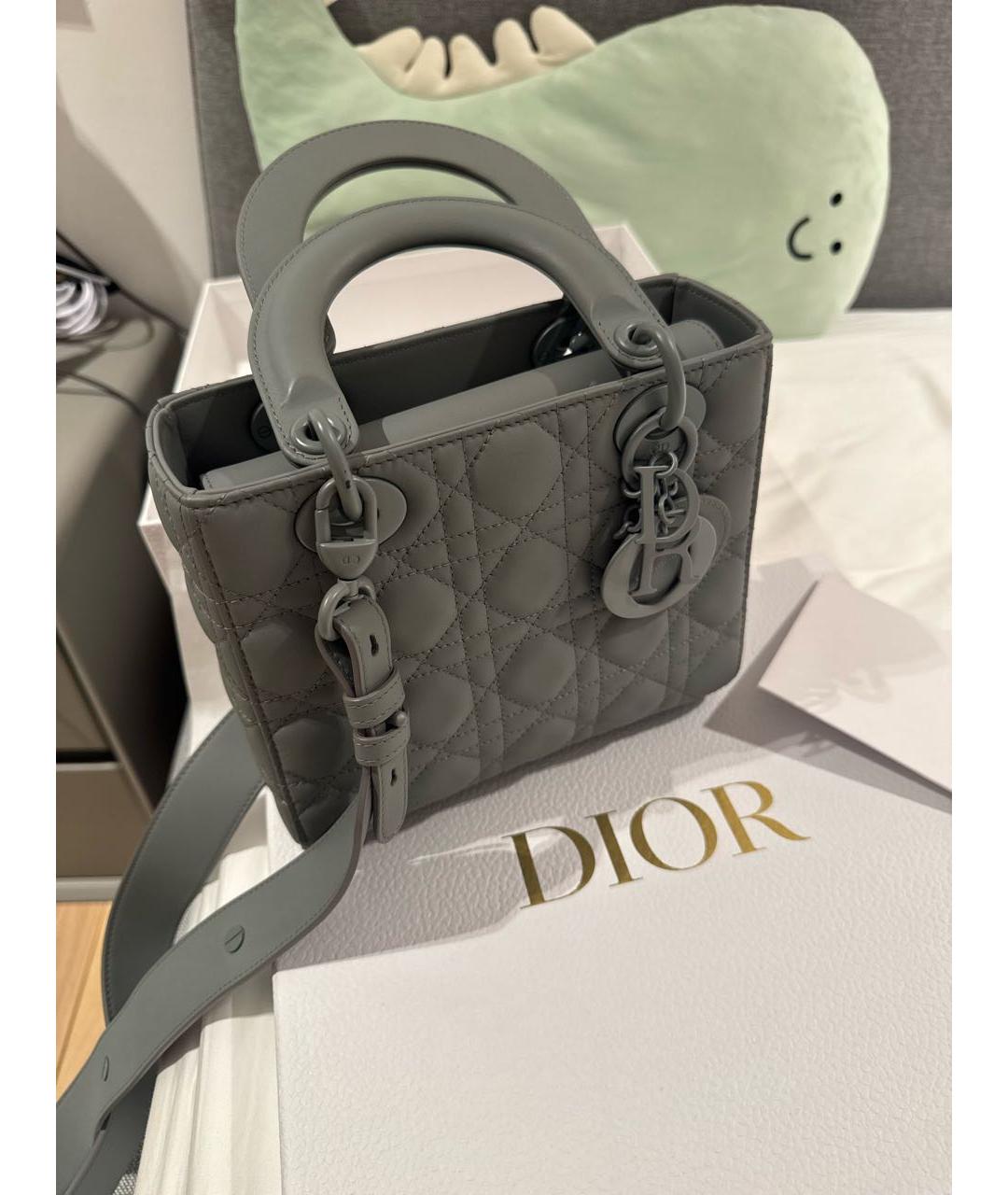 CHRISTIAN DIOR Серая кожаная сумка с короткими ручками, фото 2