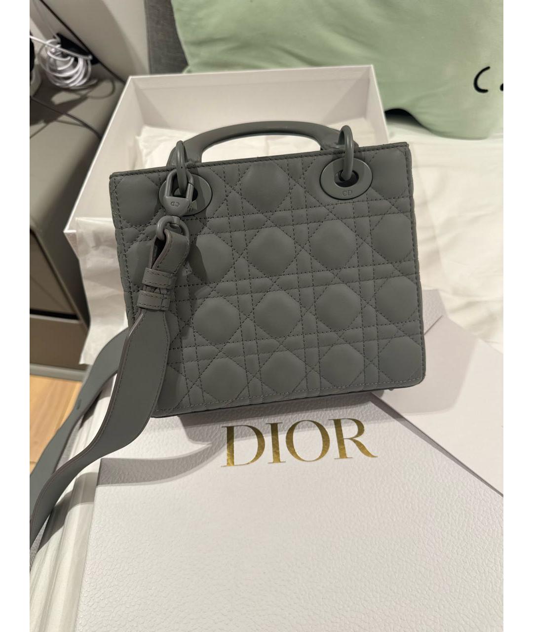 CHRISTIAN DIOR Серая кожаная сумка с короткими ручками, фото 3