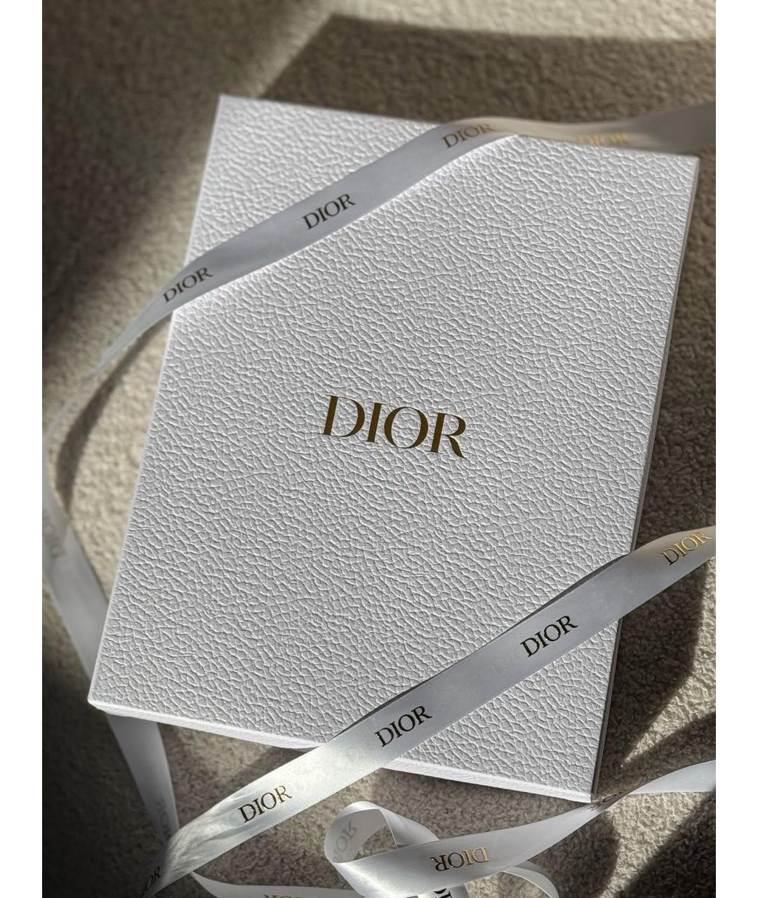 CHRISTIAN DIOR Книга, фото 6