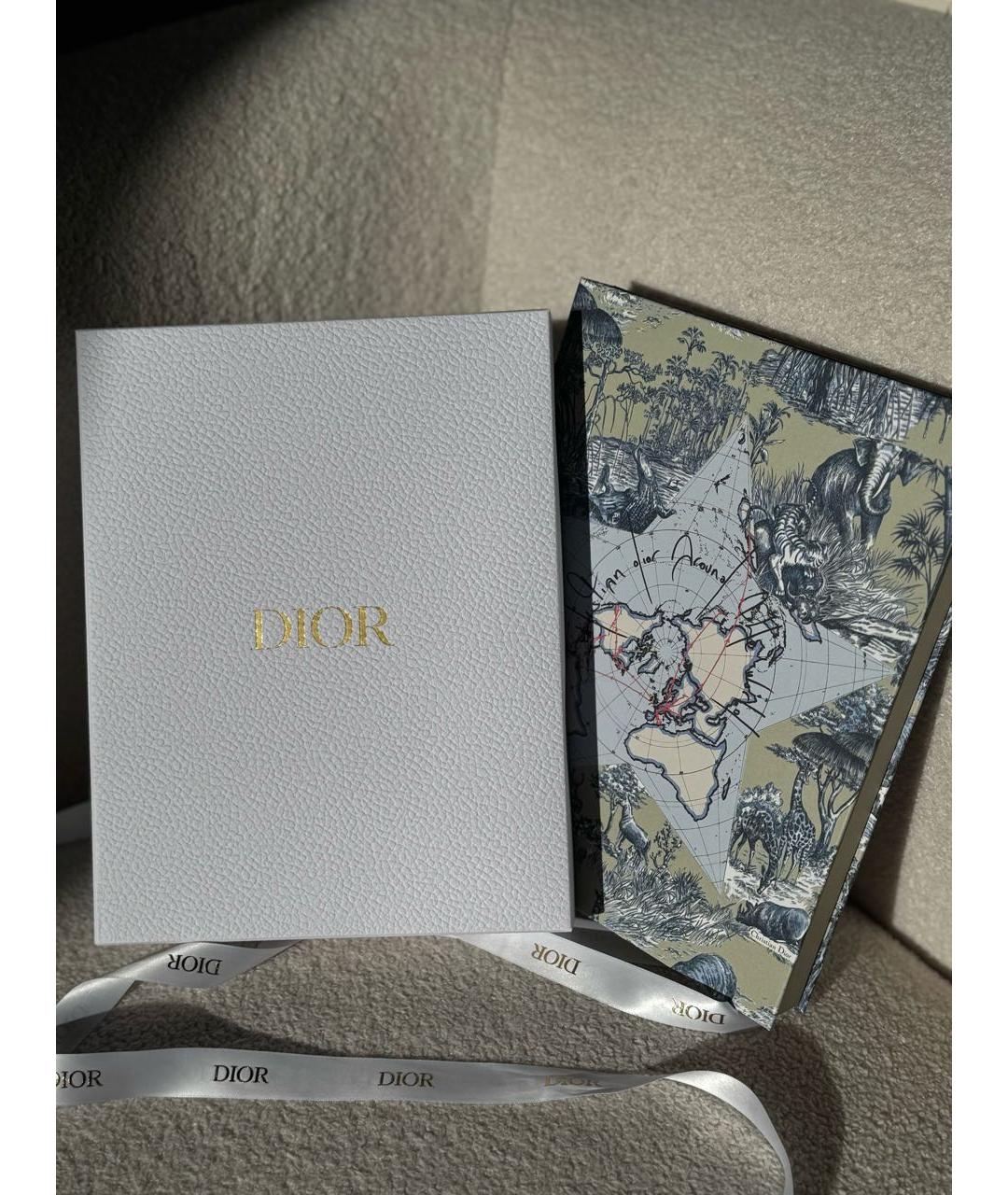 CHRISTIAN DIOR Книга, фото 3