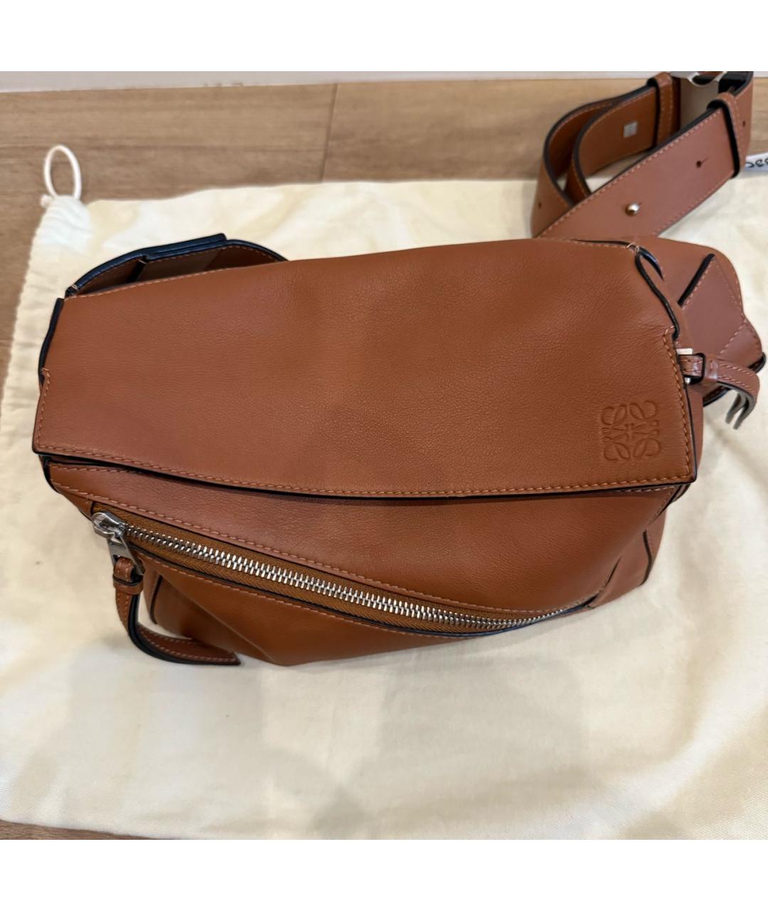 LOEWE Коричневая кожаная поясная сумка, фото 2