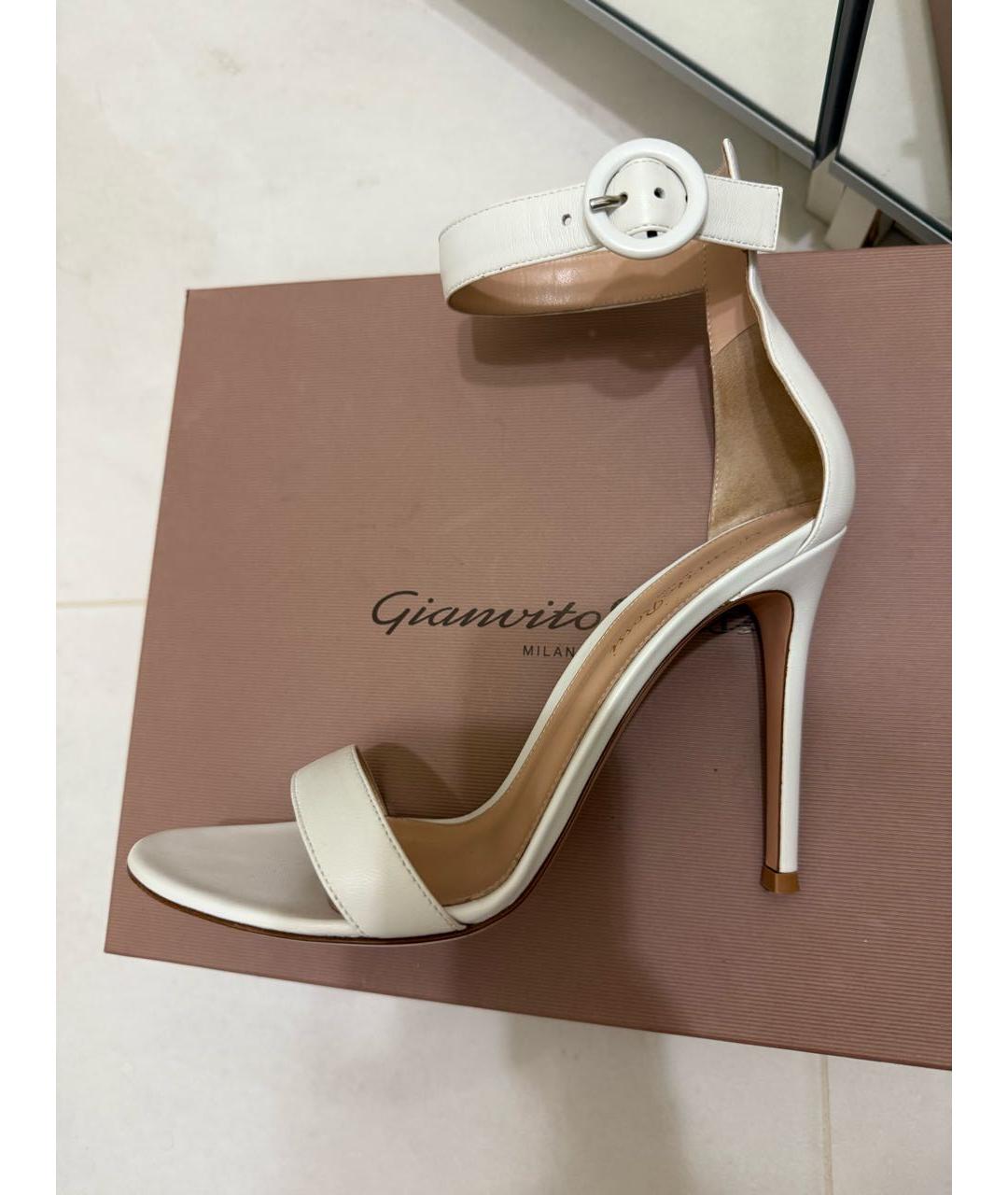 GIANVITO ROSSI Белые кожаные босоножки, фото 8