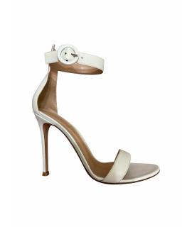 GIANVITO ROSSI Босоножки