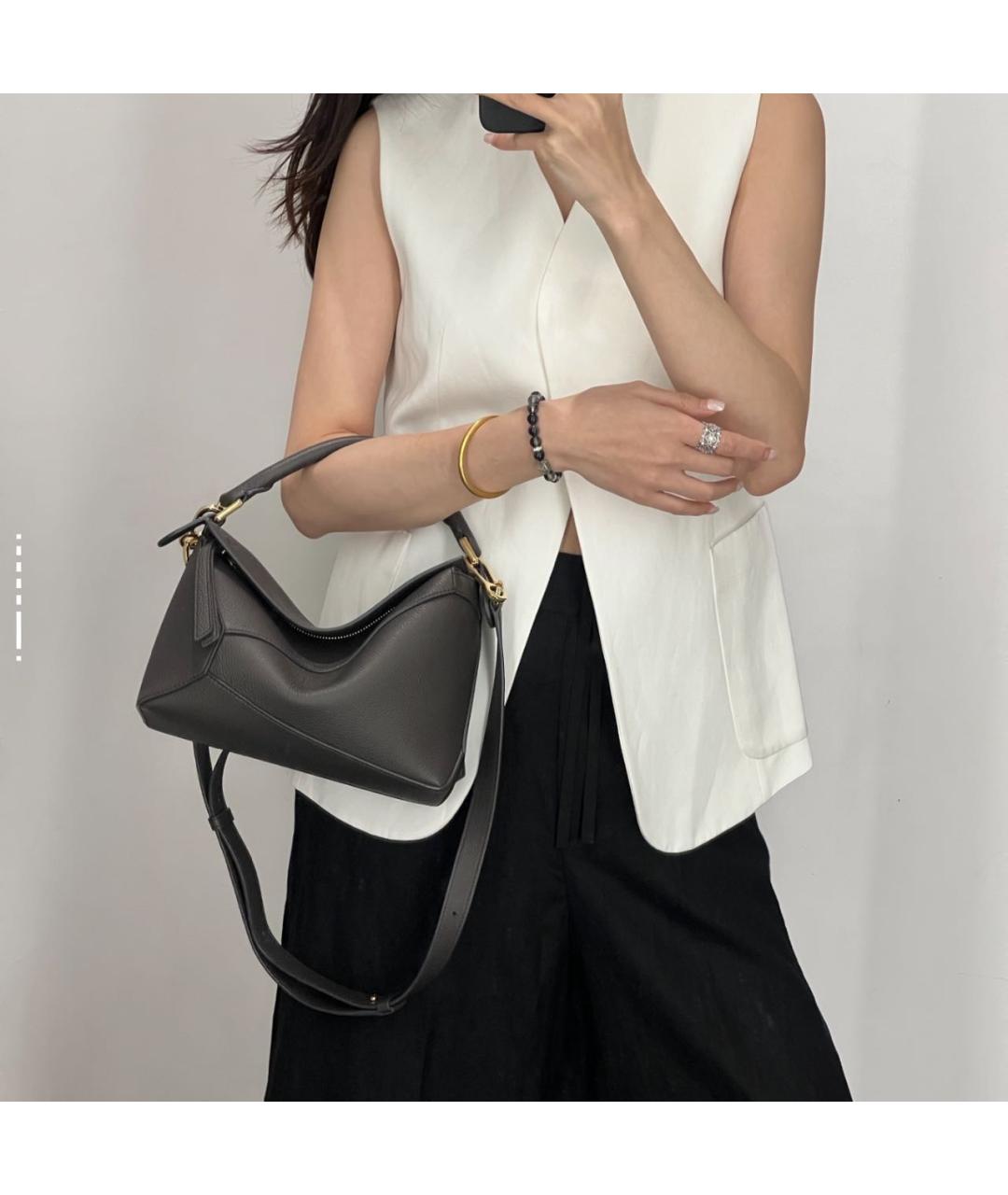 LOEWE Антрацитовая кожаная сумка с короткими ручками, фото 6