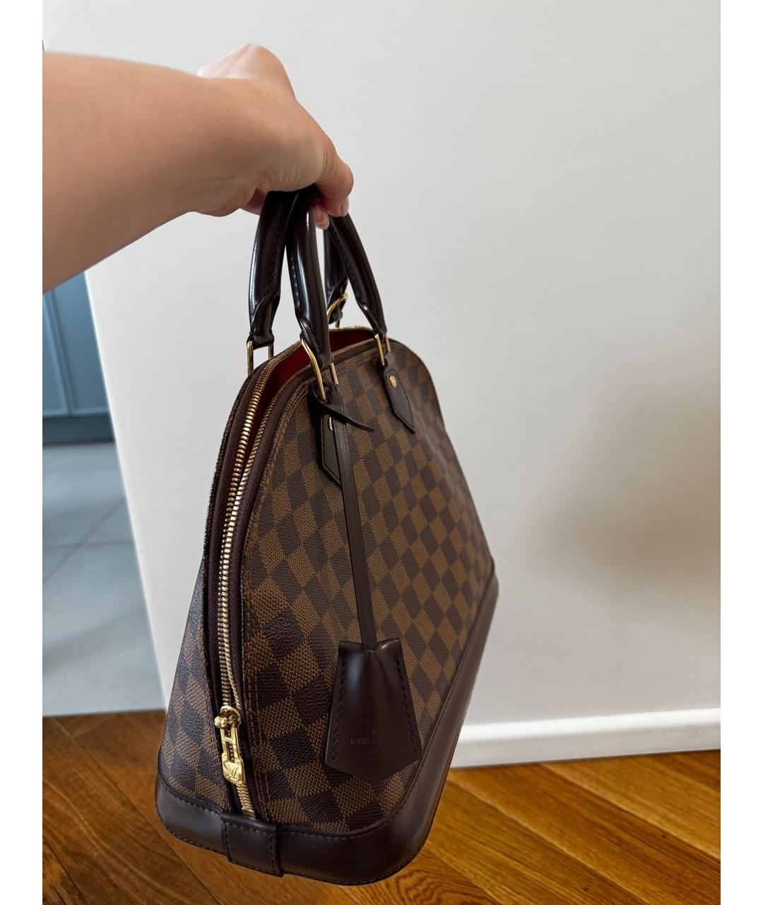 LOUIS VUITTON Коричневая кожаная сумка с короткими ручками, фото 2