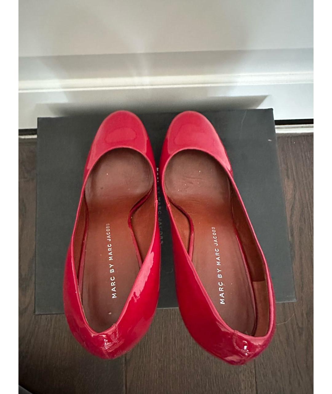 MARC BY MARC JACOBS Красные туфли из лакированной кожи, фото 3
