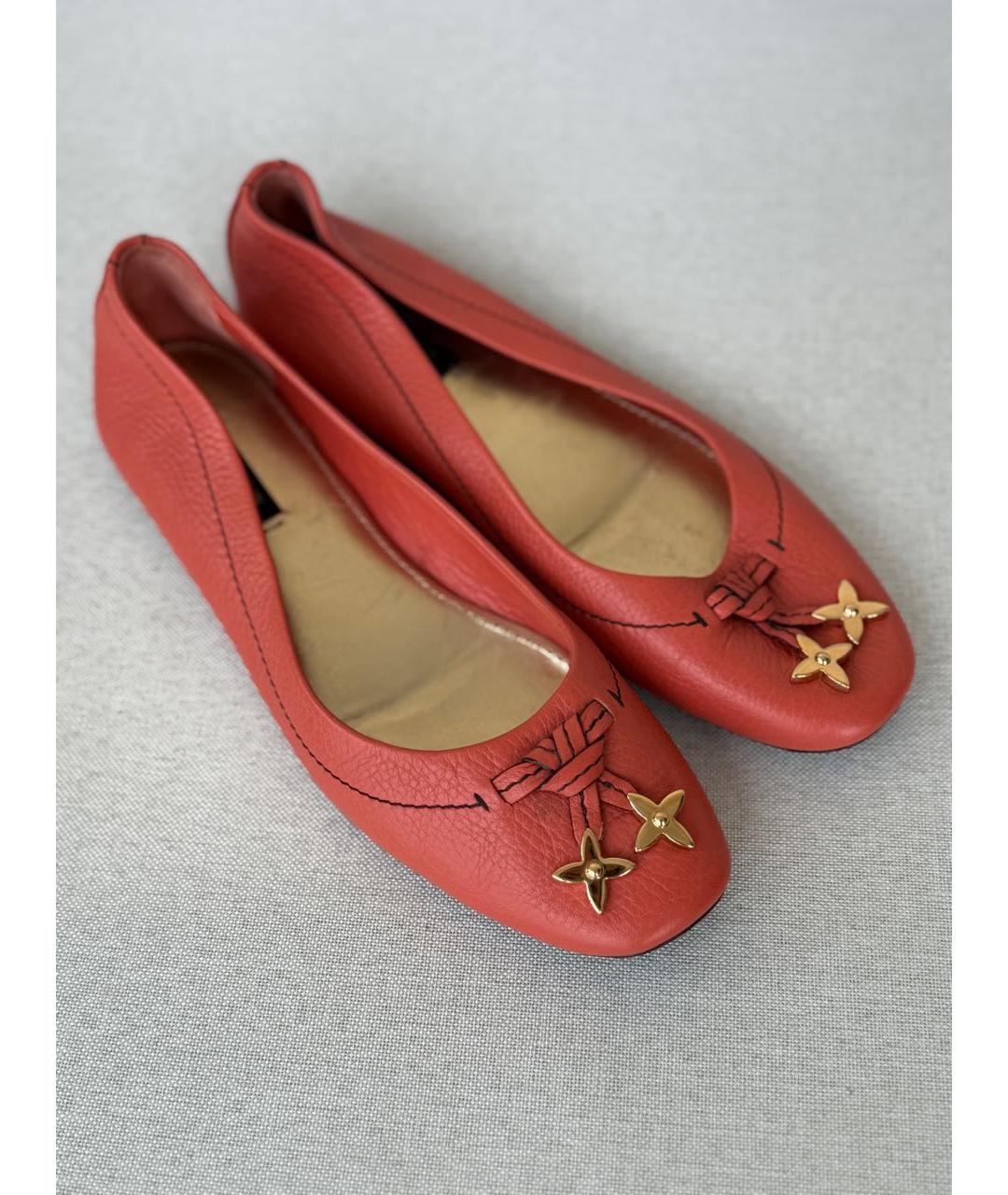 LOUIS VUITTON Коралловые кожаные балетки, фото 8
